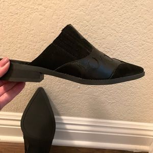 Nine West 5.5 western mules.